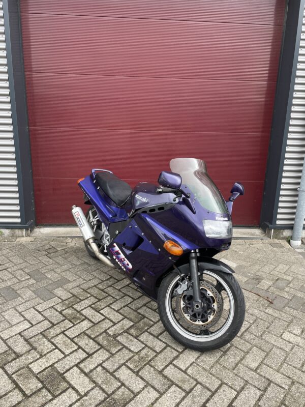 Kawasaki ZZR 1100
