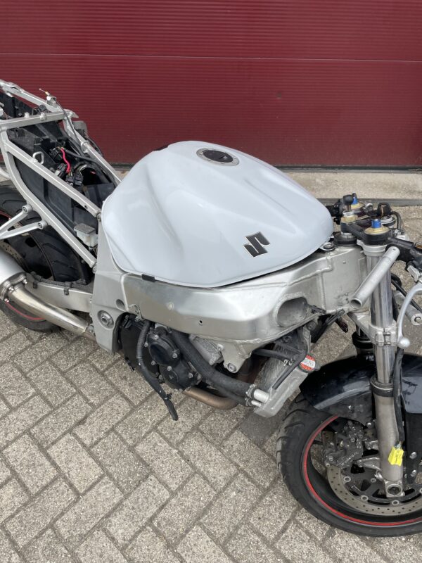 Suzuki GSXR 600 K1 - Afbeelding 5