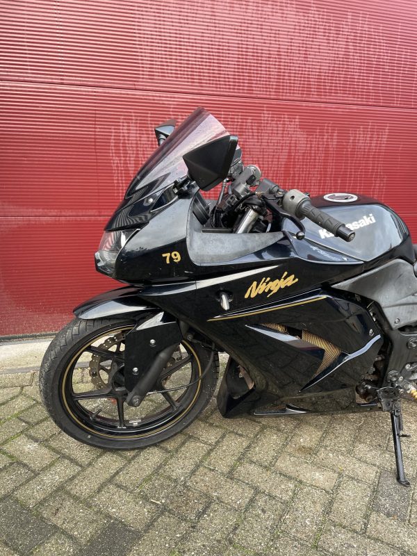 Kawasaki Ninja 250 R A2 - Afbeelding 5