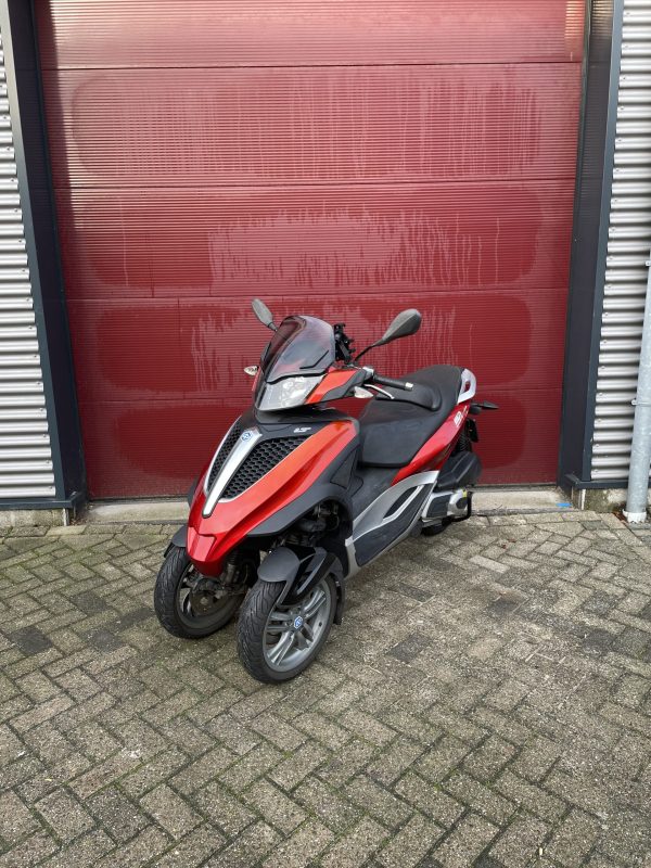 Piaggio 300 LT MP3 Yourban - Afbeelding 2