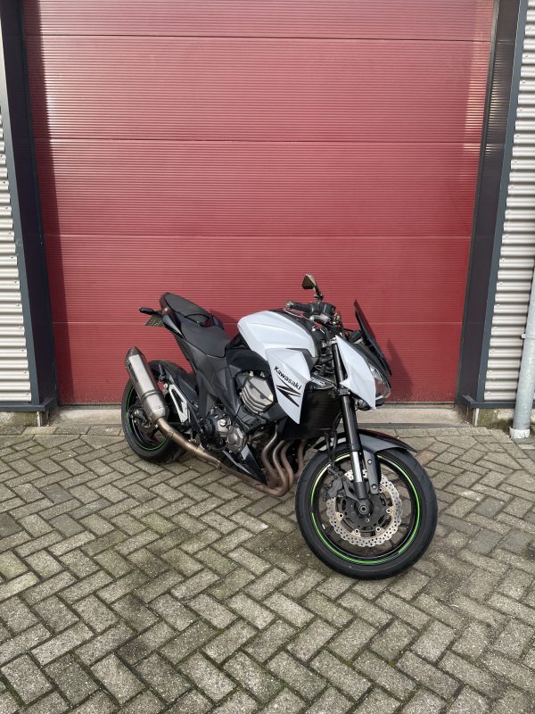 Gave Kawasaki Z800 ABS Akrapovic