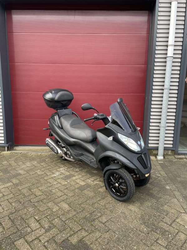 Piaggio MP3 400 LT weinig km