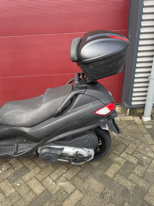 Piaggio MP3 400 LT weinig km - Afbeelding 7