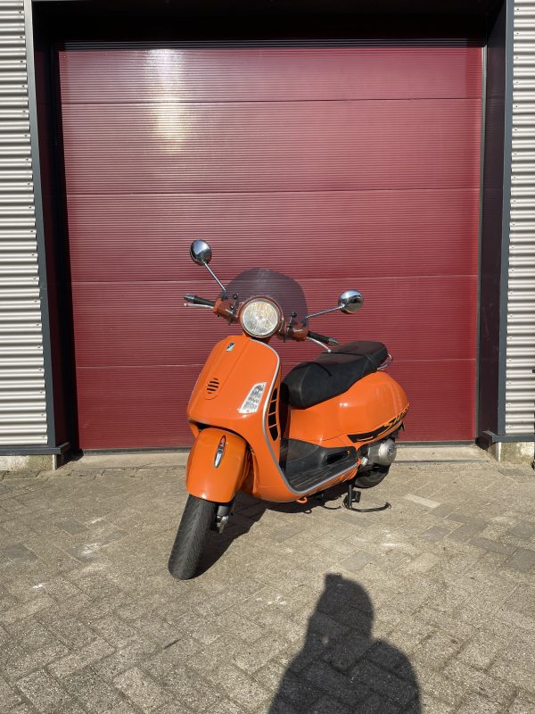 Vespa GT 200 L GT200L koopje gts 300 - Afbeelding 2