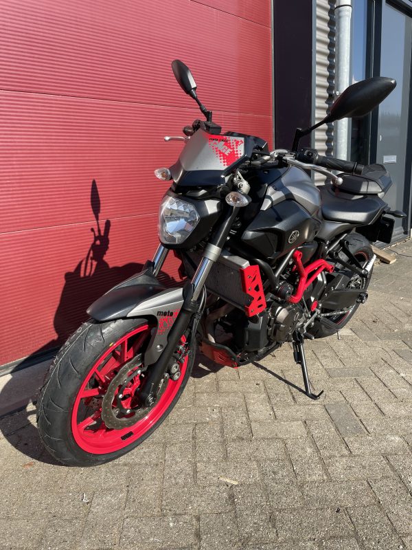 Hele nette Yamaha MT 07 ABS Moto Cage editie - Afbeelding 5