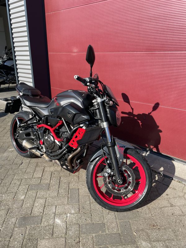 Hele nette Yamaha MT 07 ABS Moto Cage editie - Afbeelding 6