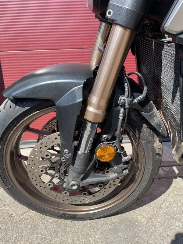 Honda CB 650 R Neo Sports Café Schade BTW VOERTUIG 1e Eigenaar - Afbeelding 12
