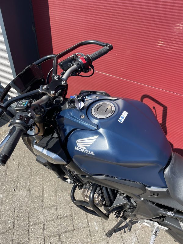 Honda CB 650 R Neo Sports Café Schade BTW VOERTUIG 1e Eigenaar - Afbeelding 9