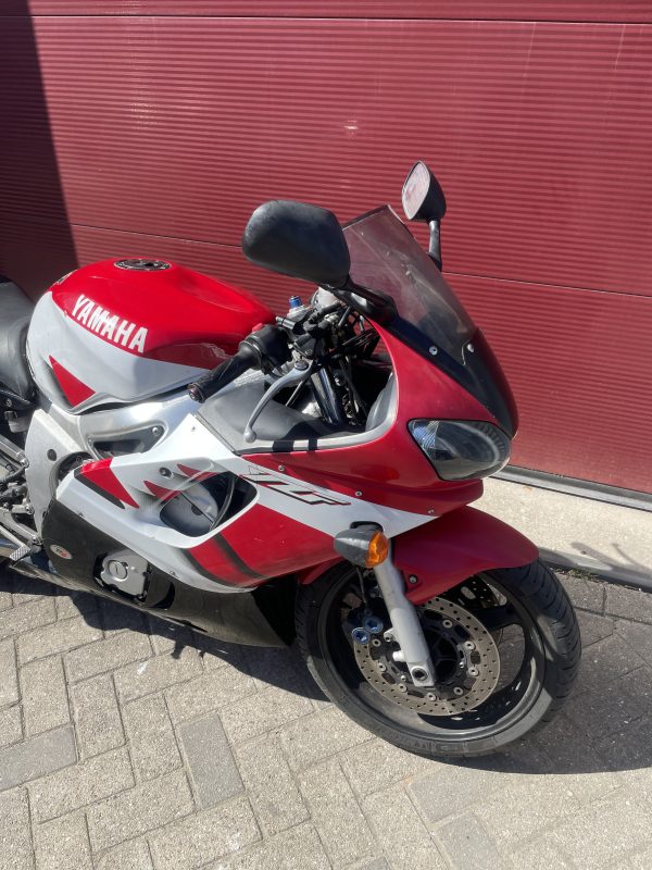 Project of onderdelen motor yamaha r6 - Afbeelding 4