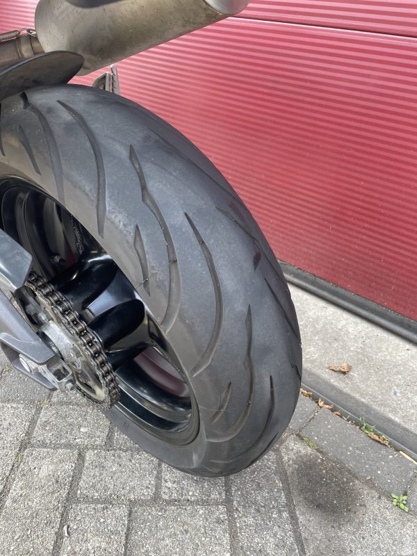 GAVE Ducati Monster 696 Plus lage km stand - Afbeelding 10