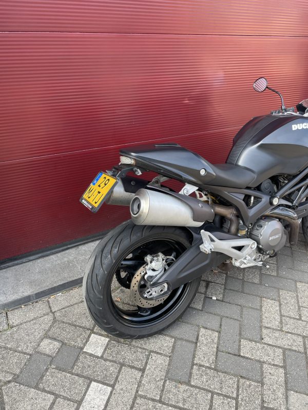 GAVE Ducati Monster 696 Plus lage km stand - Afbeelding 7