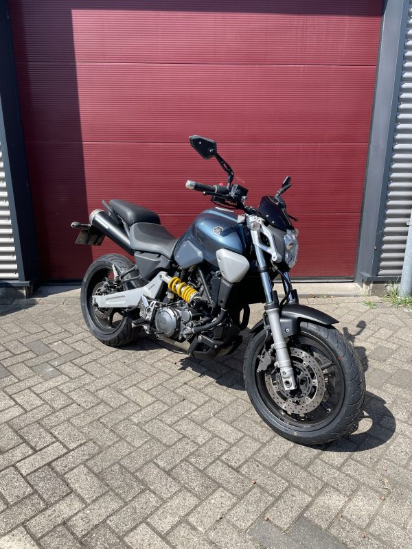 Yamaha MT-03 A2 kenteken Nieuwe banden