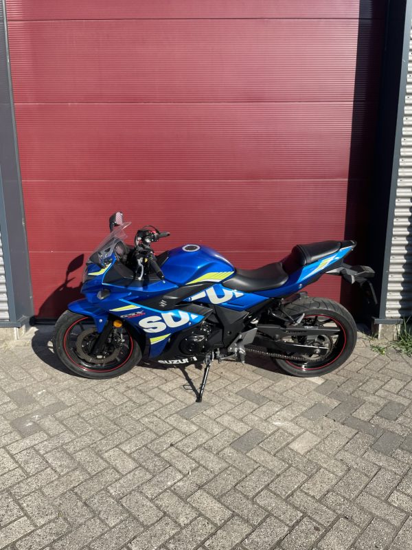 Suzuki GSX 250 R ABS Lichte rijdbare schade - Afbeelding 3