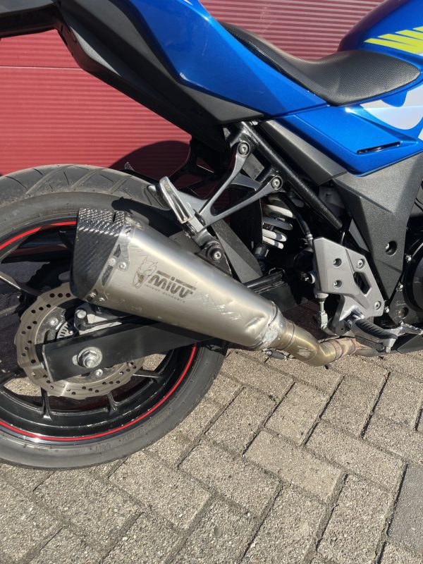 Suzuki GSX 250 R ABS Lichte rijdbare schade - Afbeelding 13