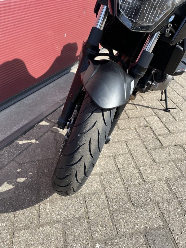 Kawasaki Z 650 ABS Nieuwe banden - Afbeelding 11
