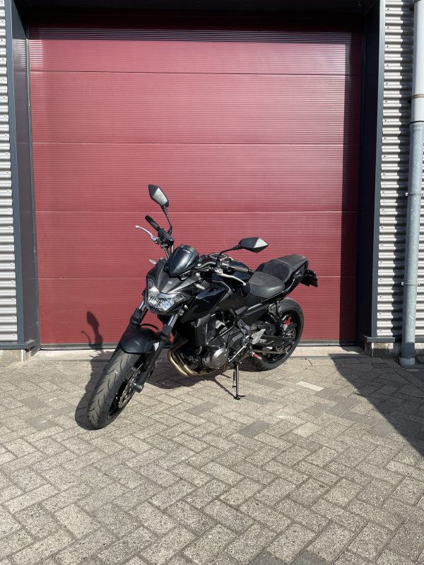 Kawasaki Z 650 ABS Nieuwe banden - Afbeelding 2