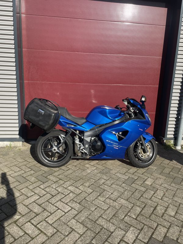 Triumph Sprint 1050 ST ABS - Afbeelding 4