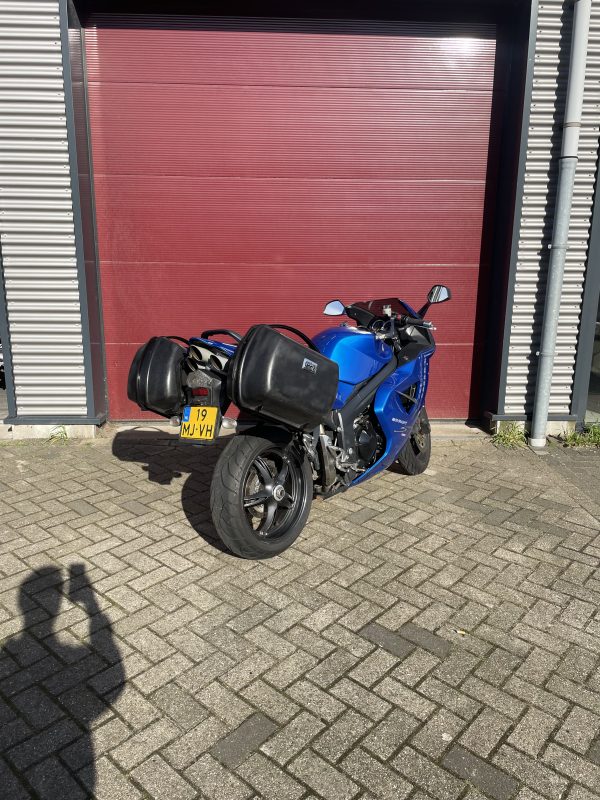 Triumph Sprint 1050 ST ABS - Afbeelding 5