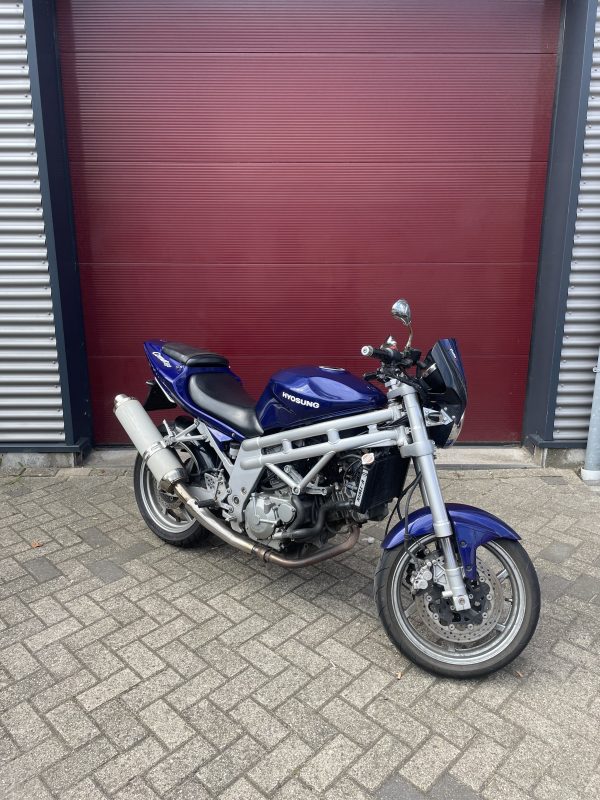 Hyosung Comet 650 Lage Km stand (suzuki SV 650)