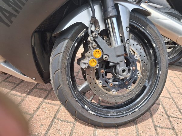 Yamaha r1 inruil koopje onderdelen schade - Afbeelding 10