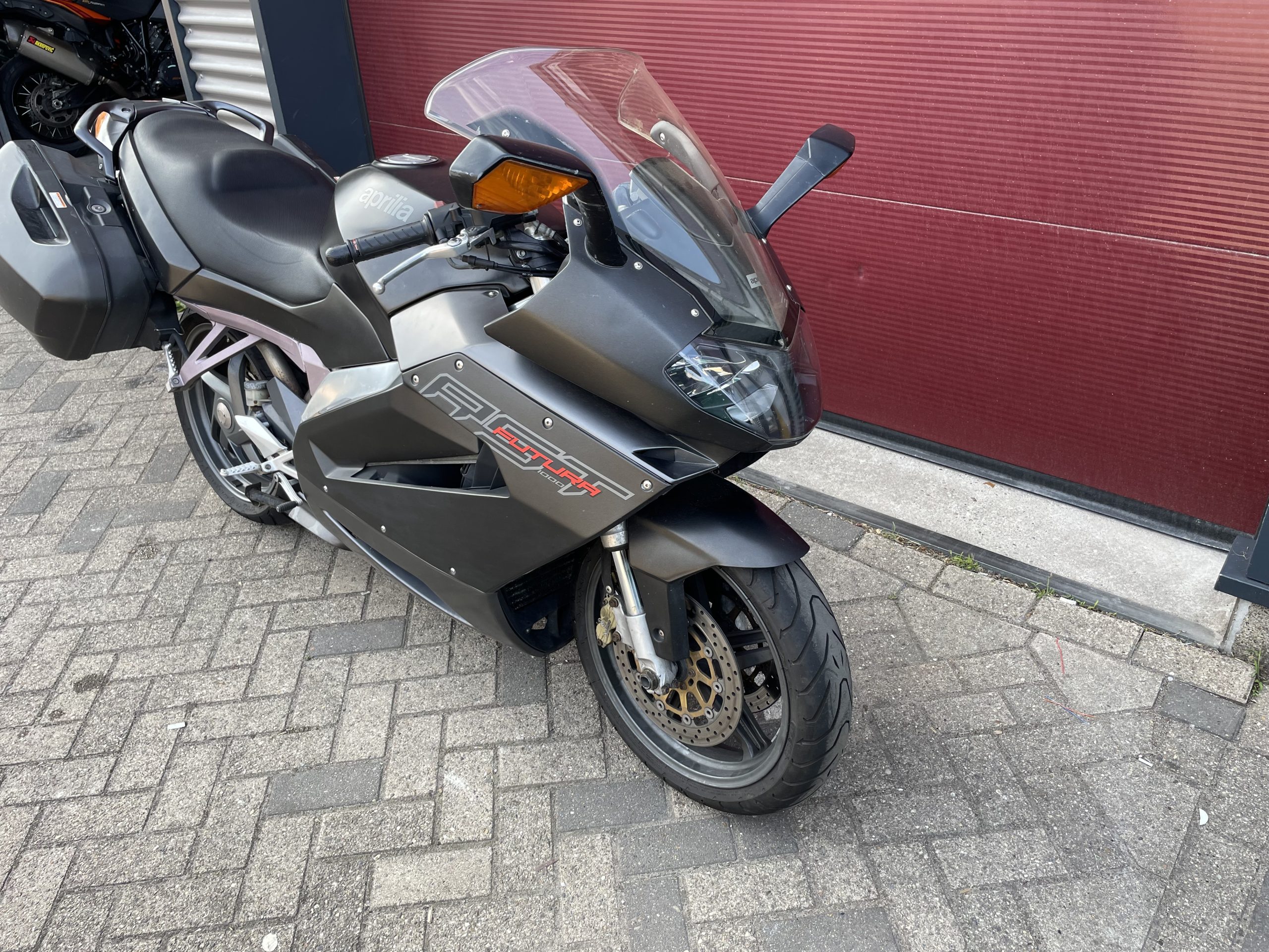 Aprilia RST 1000 Futura - Afbeelding 5