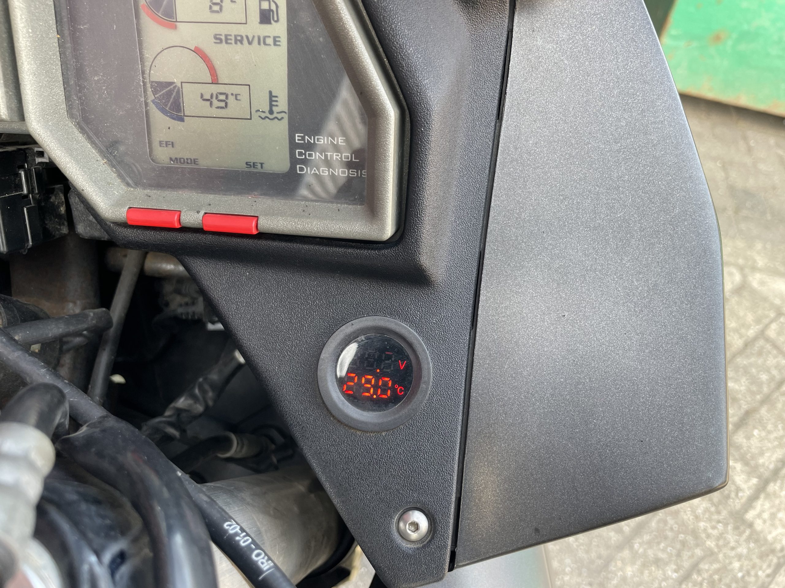 Aprilia RST 1000 Futura - Afbeelding 17