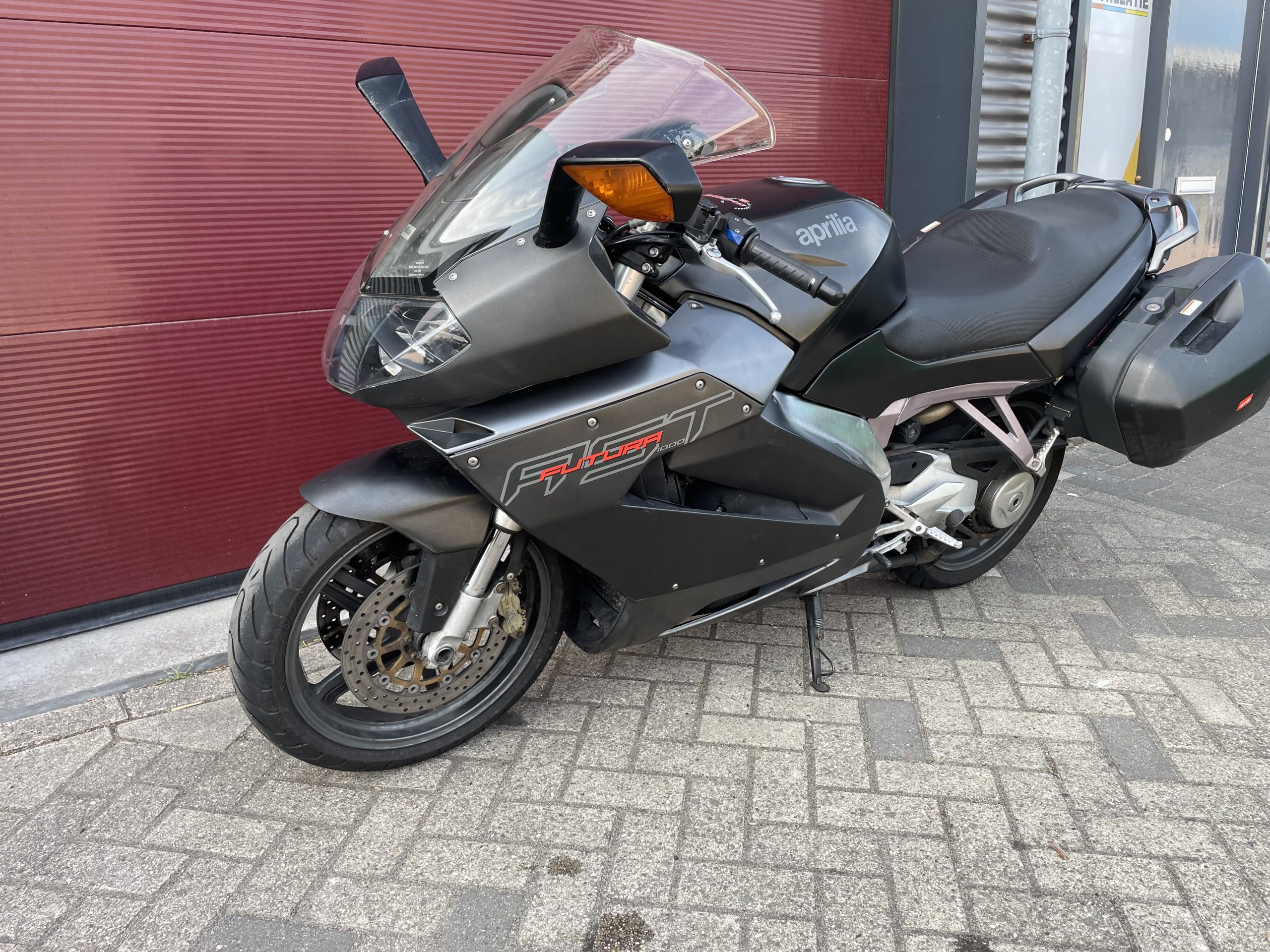 Aprilia RST 1000 Futura - Afbeelding 6