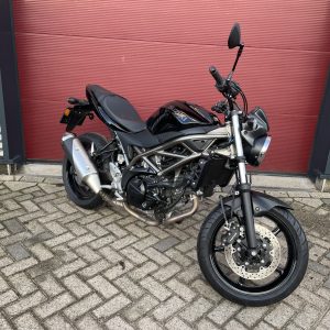 Suzuki SV650 ABS 2022 bijna nieuw en mega goedkoop
